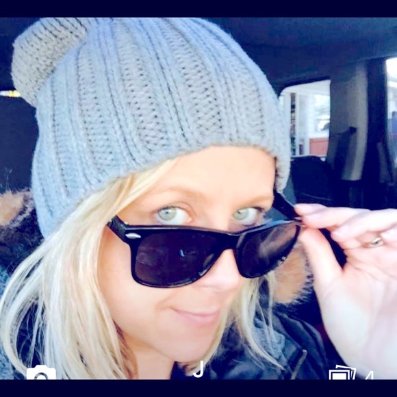 Meet your Posher, Jen - Picture 2 of 3